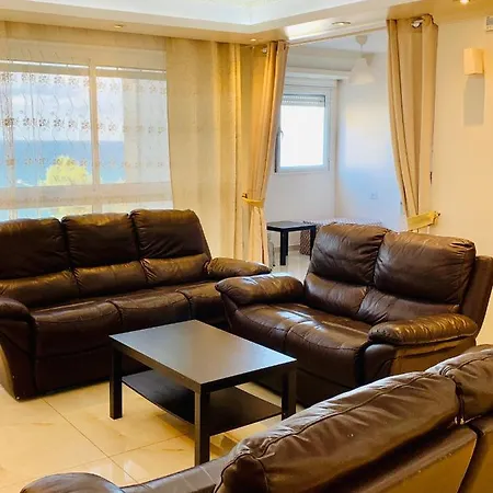 Royal Beach Front Apartments Netanya Exterior photo